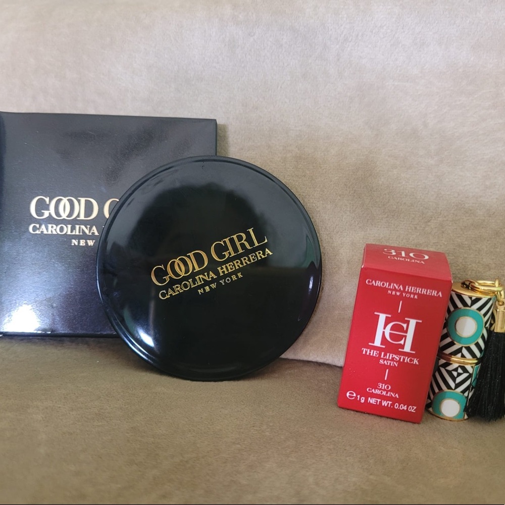 Carolina herrera 2 pics set - Picture 3 of 7